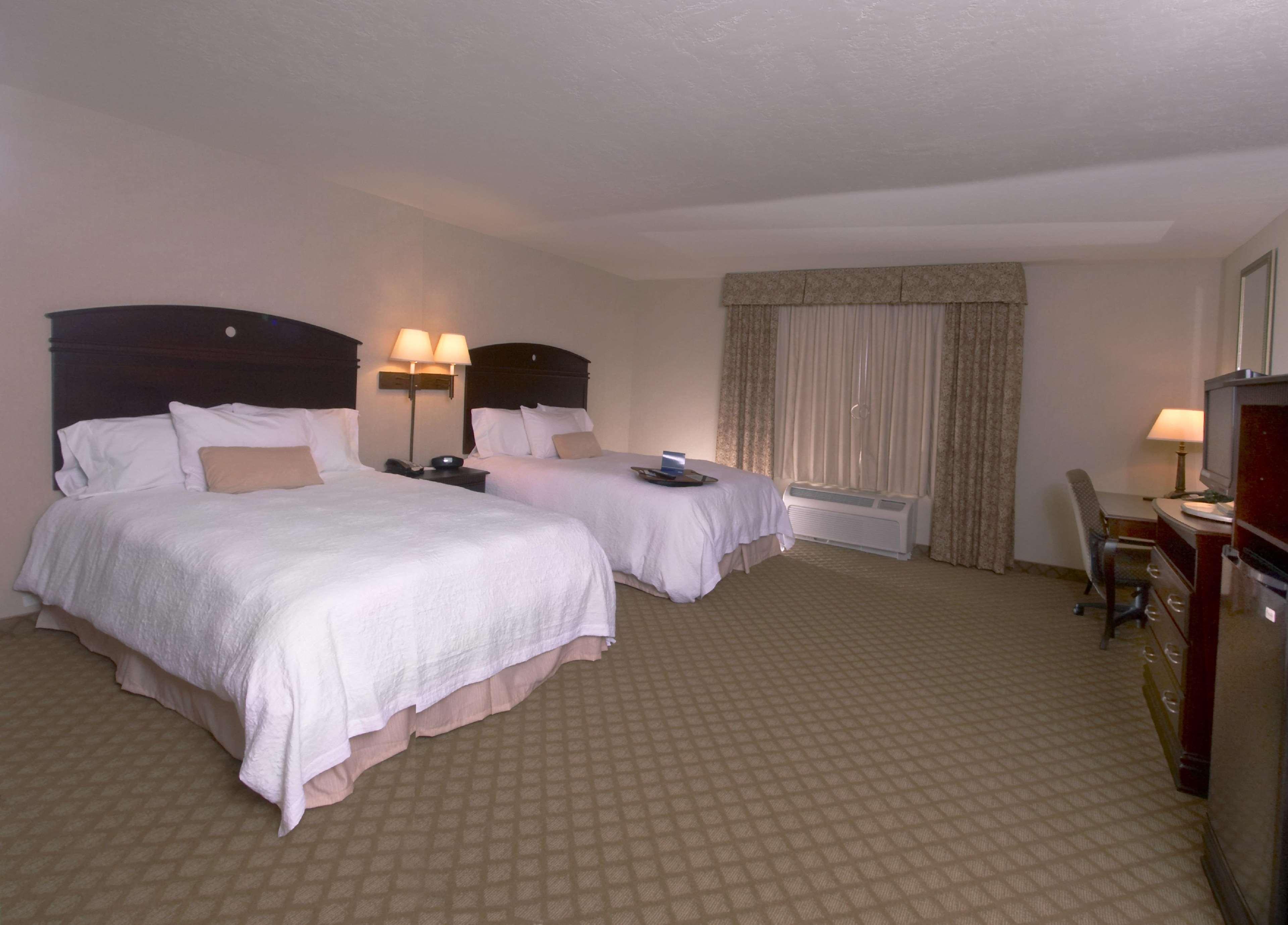 Hampton Inn & Suites Фармингтон Экстерьер фото