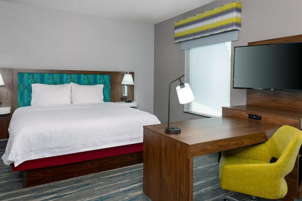 Hampton Inn & Suites Фармингтон Экстерьер фото